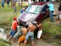 videos de Resgate do veiculo q caiu no canal.mov