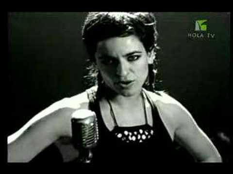 Malo - Videoclip de Bebe