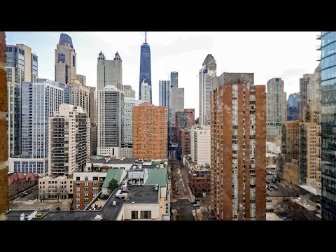 A 2-bedroom, 2-bath in River North at the full-amenity 100 West Chestnut A 2-bedroom, 2-bath in River North at the full-amenity 100 West Chestnut
