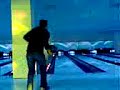 IMPRESIONANTE LANZAMIENTO DE BOLOS CON EFECTO