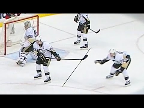 Crosby catches flying stick with one hand