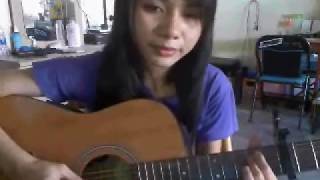 มาฟังเพลงคนเก็บฟืน กับสาวสวย ร้องเพลงเพราะ เล่นกีต้าร์เก่ง