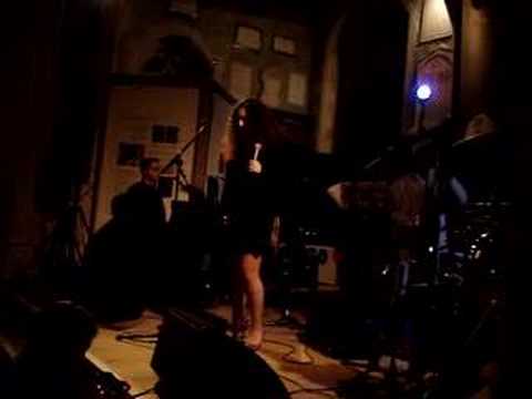 Heidi Vogel sings with Alex Wilson ...