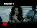 Amy Winehouse Seen Smoking From a Pipe