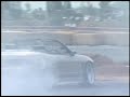 carros haciendo drift