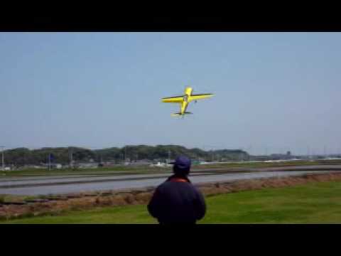 100ccガソリン機 ホバリング