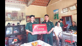 Ban CHQS thành phố Uông Bí trao tiền hỗ trợ xây dựng "Nhà đồng đội"
