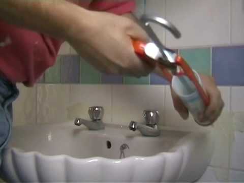 how to seal around kitchen sink