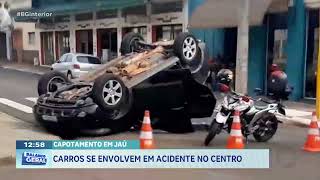 Capotamento em Jaú: Carros se envolvem em capotamento no centro