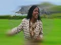 3 non blondes clip 2