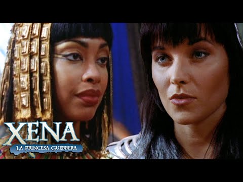 Xena le salva la vida a Cleopatra | Xena: La Princesa Guerrera