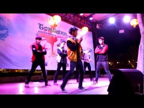exp - band ดัง แห่ง ขอนแก่น, ไทยแลนด์ This cover dance team is popular in Khon Kaen, Thailand.