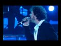 a powerful duet performed by evridiki and christos dantis, from saki's rouvas song 