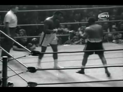 Cassius Clay - Cassius Clay (Muhammad Ali) vs Archie Moore - Cassius takes on the legendary Archie Moore. Archie was between 49 and 52 years old. - Their records at the tim...