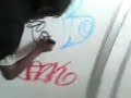 VANDALISMO EN EL BA�O-GRAF WAR 2008