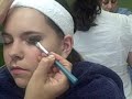 How to apply smokey eyeshadow