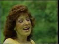 Dottie Rambo performs her song 