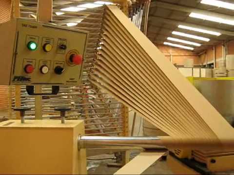 Tubeteira - Tubeteiras para tubos diâmetros 3mm a 500 mm Unidades de corte pneumática ou eletrônica Paper tubes for tubes diameters 3mm up to 500 mm Eletronic or pneumat...
