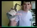 patricio muñoz con Oscar sepulvedason los mas fuertes. rompiendo objetos metalicos