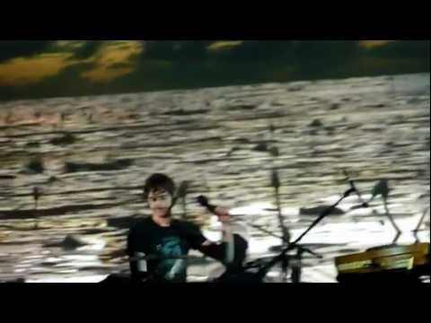 Eyes Wide Open (live M�nchen Tonhalle )