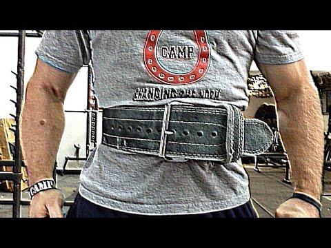 how to wear a powerlifting belt