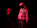 la devise sur sc�ne accompagn�e du groupe le rezo...
concert citoyen avec l'association droit de cit� 83 au crep des lices le 23 d�cembre 2006.
83 mds