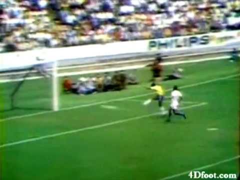 Sebfootball - Visit http://www.4Dfoot.com ~ The Home of Classic Football! Each chapter of this series shows the brilliance of one of Brazil 1970's superstars. This first e...