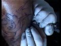 Detlef kowalewski makes a tattoo to Chris