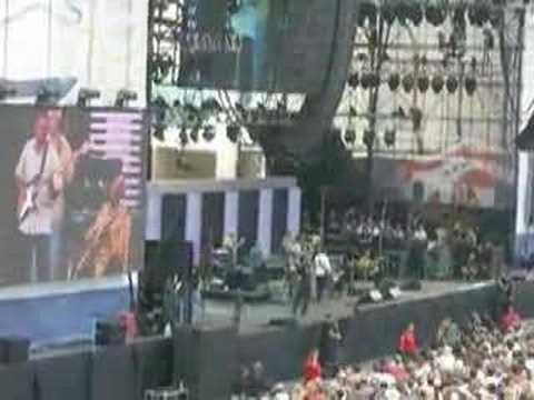 B.B.King playing Thrill Is Gone at ...