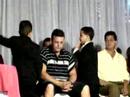 Antonio dancando para o pai