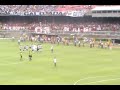 Time entra em campo e a torcida canta o hino - Cam1sa Do2e