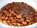 La leche de almendras contiene numerosas propiedades que favorecen con mayor enfasis durante el crecimiento y la adolescencia de un niño. Dicha leche es totalmente, natural, vegetal y equilibrada, no está compuesta por ninguna clase de conservantes ni aditivos y menos glúten, lactosa o colesterol, comparte propiedades afines con la leche de soja y debido a esto su contenido en calcio es indispensable durante las primeras etapas de la vida. Es importante mencionar que no solo la leche de almendras favorece el desarrollo de las personas si no que los beneficios que posee son buenos para las personas que sufren de celiquía, intolerancia a la lactosa o incluso aquellas personas que no consumen productos de origen animal. El nivel de colesterol también puede ser regulado o controlado por la ingesta de leche de almendras, ya que mantendrá los niveles indicados adecuados. Los beneficios de la leche de almendras Las propiedades de la leche de almendras son numerosas y variadas, a continuación nombraremos las más destacadas con las que intentaremos informaros para un posterior beneficio. Es importante el consumo de leche de almendras para las personas con niveles de colesterol alto o triglicéridos. Para los intolerantes a la lactosa, es recomendable su consumo pues ayuda a realizar una digestión lo menos pesada posible. Su alto contenido en potasio es aconsejable para las diarreas o vómitos donde se reducen los niveles de potasio, la leche ayuda a recuperarla. En numerosos casos <b>...</b>