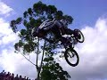 OSCAR SANTOS DANDO UM LOOPING DE BIKE O CARA É FERA
