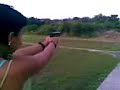 joxi con pistola