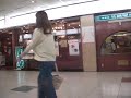晴れてはいるんですが、薄雲に覆われてスッキリせん天気です。 生きると云うのは、しんどいです。 お金も生活の為に大事で、おいしいモノも食べたいし、カッコいいフアッションも着たいし、人にいいカッコもしたいし、病気もせんように気をつけんとアカンし、ほんましんどいこっちゃー！ 三度のご飯も食べなアカンし、風呂もはいらんとアカンし、歯も磨かなアカンし、ほんまめんどくさいこっちゃー！ やっぱり長生きしたいし、これが大きな病気になったら、しょげるし、人生は思うようにはならん。 一日の中でも楽しい時も、悲しい時、面白くない時、目まぐるしく変わる。 ちょっとした事で、笑う場面もあるし、不機嫌にもなるし、スイッチがONとOFFの切り替えしで忙しいです。 ちゃんちゃんとッ！ まだ、自分が死ぬ場面を想像してもリアルには考えないんですが、でも明日の事は誰にも分からんしな～？ いま、ラジオで佐々木秀実さんの歌が流れてきました。 河島英五の「 生きてりゃいいさ」です。 歌もめちゃ良いんですけど、この人の語り口がもっと良い。 道上さんが、びっくり発言です。 佐々木秀実さんを、ラジオで聞いていて「女」ばっかりと思っていたが、性は「男性」らしいです。 え～！ どう云うこっちゃー！ 驚き桃の木山椒の木でおます。 大リーグのボルチモア・オリオールズに在籍してる（前）巨人軍の上原 浩治投手なんですけど、去年も今年も同じ箇所を故障してるんですけど、巨人を辞める前後２～３年も同じ足の故障してるし、ヘンな感じです。 大リーグも入団に際し、身体のチェック体制はキチッしたと思うけど、上原本人もこんなけ故障まっかしでは、ボルチモア・球団に失礼な話しやわ。 あんまり迷惑まっかし、かけんと早く日本に帰るこっちゃー！ ほんまいっこも良い活躍せんとお金だけ <b>...</b>