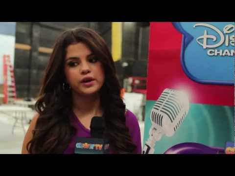 clevverTV - http://Bit.ly/SubClevverTV - Click to Subscribe! http://Facebook.com/ClevverTV - Become a Fan! http://Twitter.com/ClevverTV - Follow Us! Joslyn Davis visited...