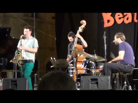 David Kikoski Trio feat. Seamus Blake – Yes or No