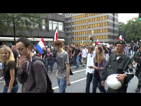 hamm - Ca. 150 Neonazis sind durch Hamm marschiert um für deutsche Interessen zu demonstrieren.