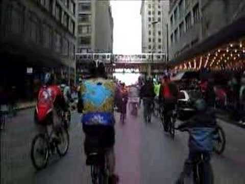 cheencheenvideo - I ride in the Critical Mass bike ride every month while I'm living in Chicago. I notice that many people are confused about what we are doing and why, so I d...