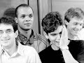 TRIBUTO A RENATO RUSSO COM A BANDA RADI80