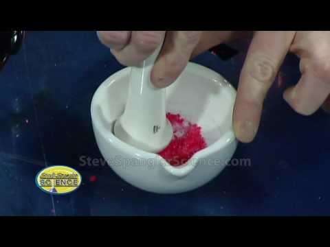 SteveSpanglerScience - Steve and Mark bust the myth of eating Pop Rocks and drinking soda. Check out this and other cool science experiments at http://www.stevespanglerscience.com/...