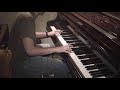 Jijiji en piano