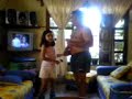Padre e Hija compartiendo un rato juntos......(Que PATETICO)