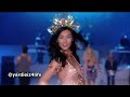 Maroon 5 – Moves Like Jagger live performance at Victoria Secret Fashio