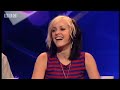 Amy Winehouse sings in the intro round - BBC