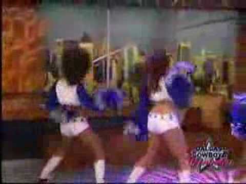 Dallas Cowboy Cheerleaders Do What They Do Best screen 1