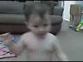 videos de Reyna Learnign to Walk