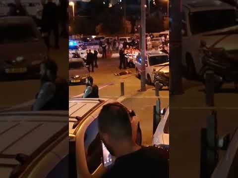 بالفيديو : استشهاد شاب بدعوى محاولته تنفيذ عملية طعن في القدس