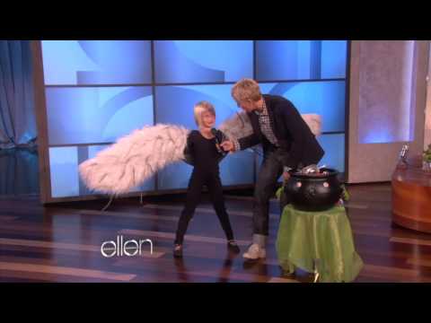 costumes - Ellen has some trick or treaters! A group of adorable kids dropped by to collect some candy, and Ellen couldn't resist helping them with their costumes. If y...