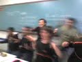 setima  fzendo a dança do siri